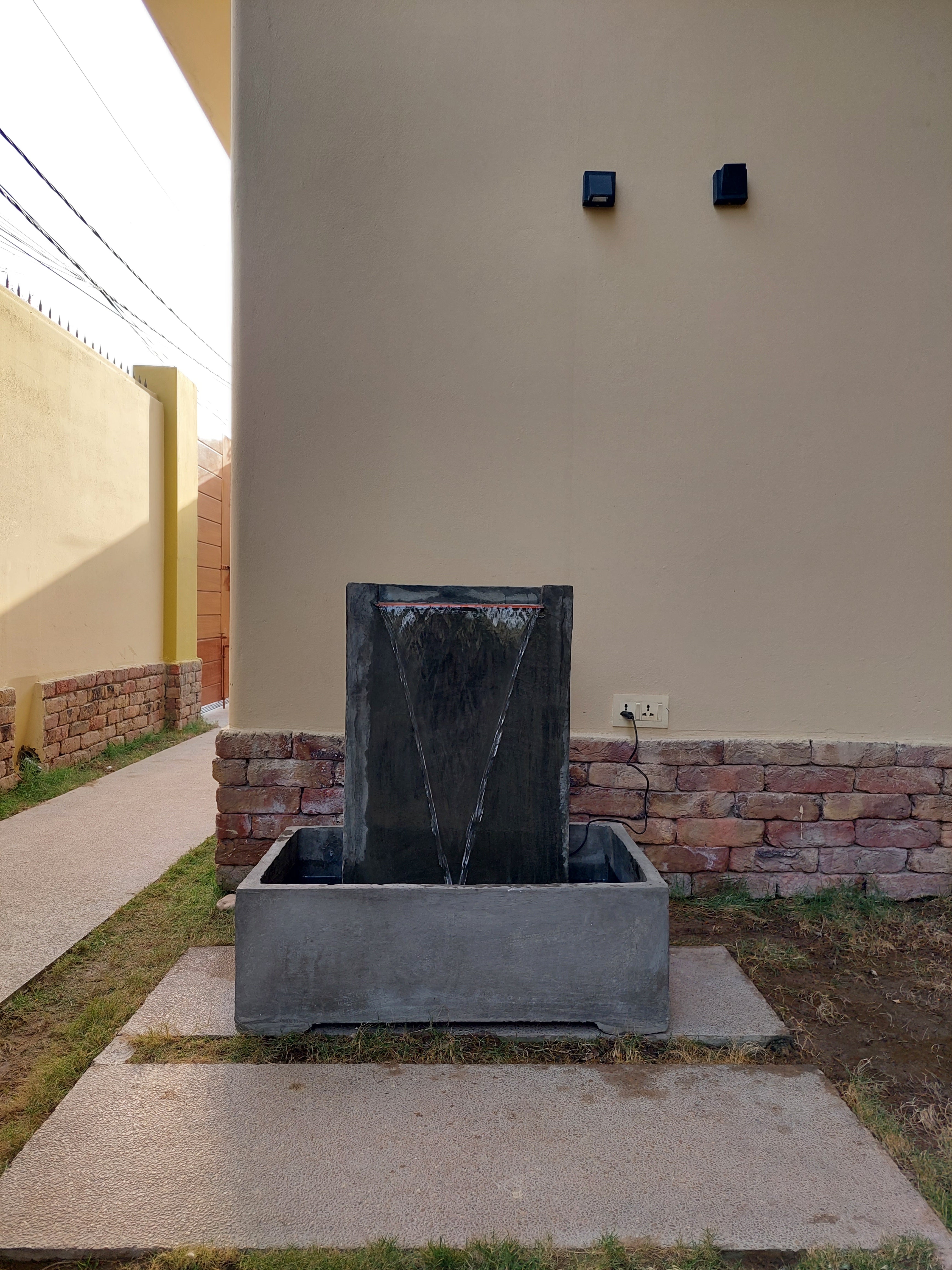 Blade fountain