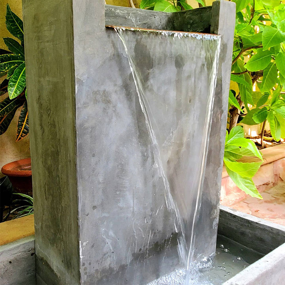 Blade fountain