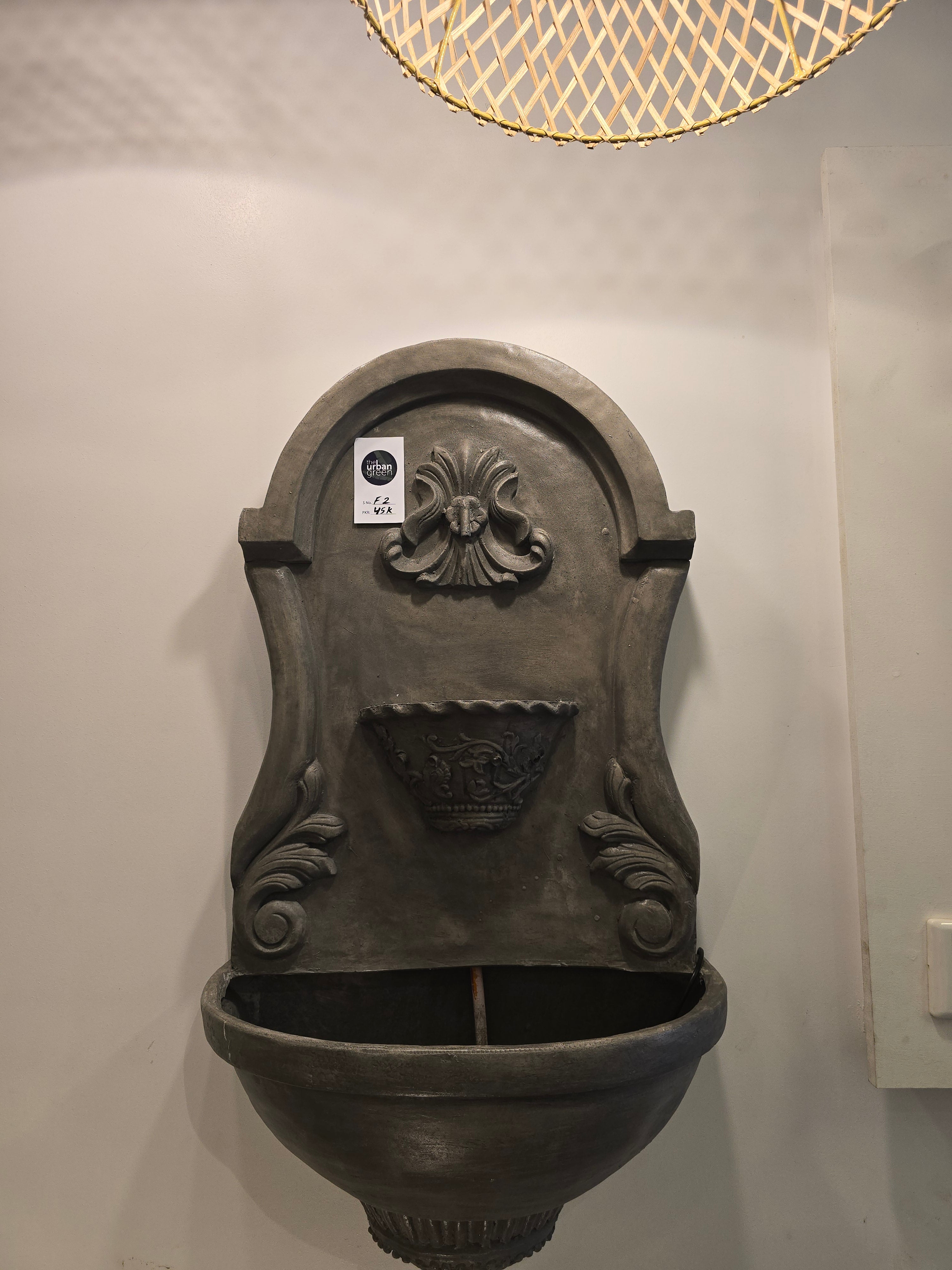 Wall Mount Fiber Fountain